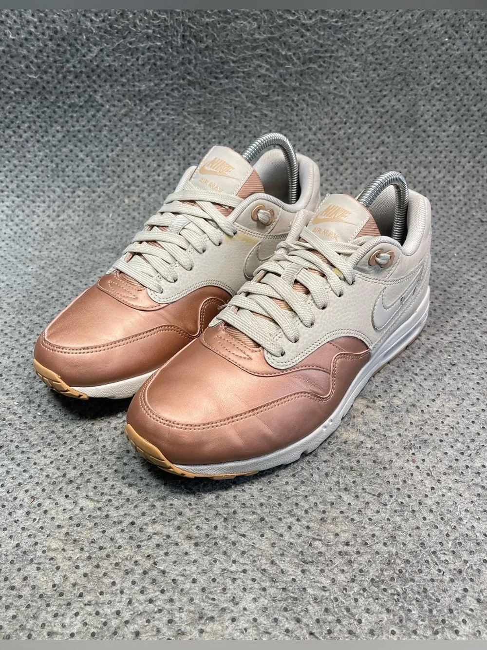 Nike Air Max 1 Ultra SE Metallic Toe Shoes Size 8 Womens